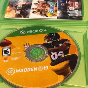 NFL Madden 19 Xbox One Complete in Box